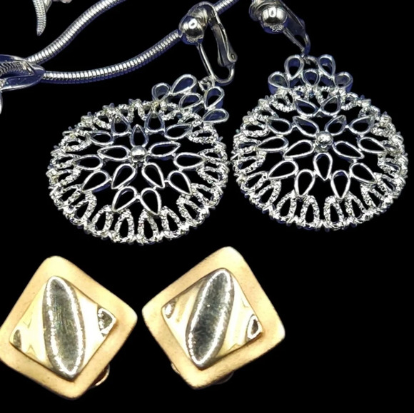 Vintage Sarah Coventry lot - Picture 8 of 8